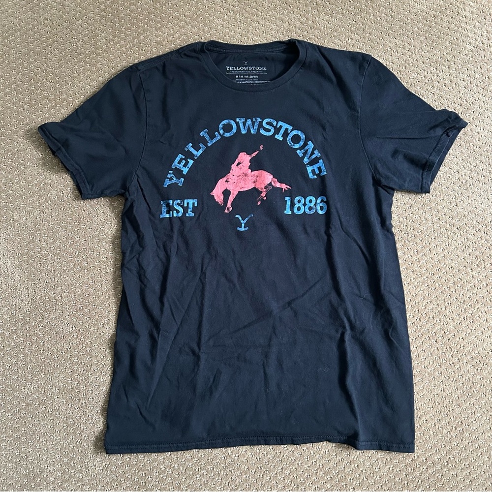 Black Yellowstone Shirt Men’s - Size Medium